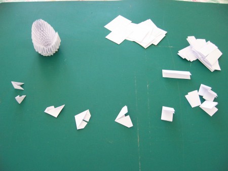 ORIGAMI  procédure de pliage pour un CYGNE